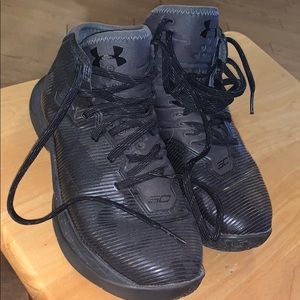 Boys Basketball Shoes